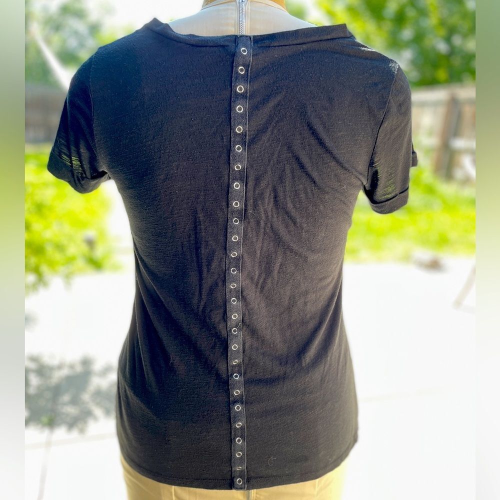 Grommet handkerchief hem Black Women's Top Size M/L 19” p2p goth flowy